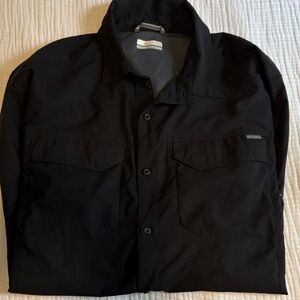 Columbia Men's black long sleeve sun protection shirt